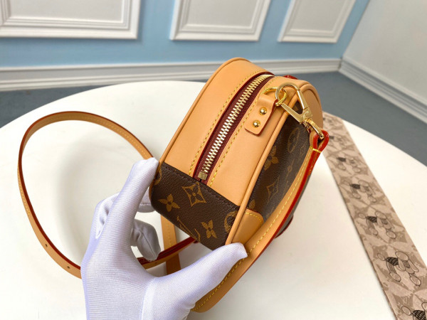 l**is V*t*n deauville mini
