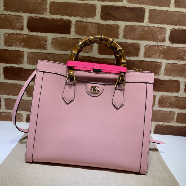 G*u*i diana medium tote bag
