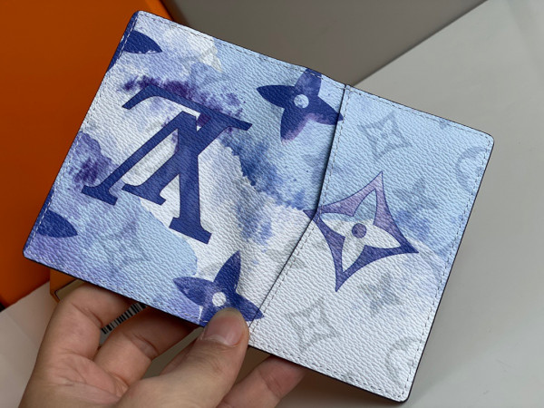 l**is V*t*n pocket organizer