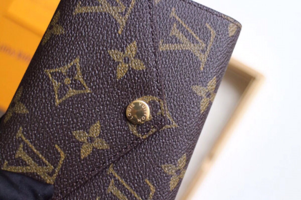l**is V*t*n victorine wallet