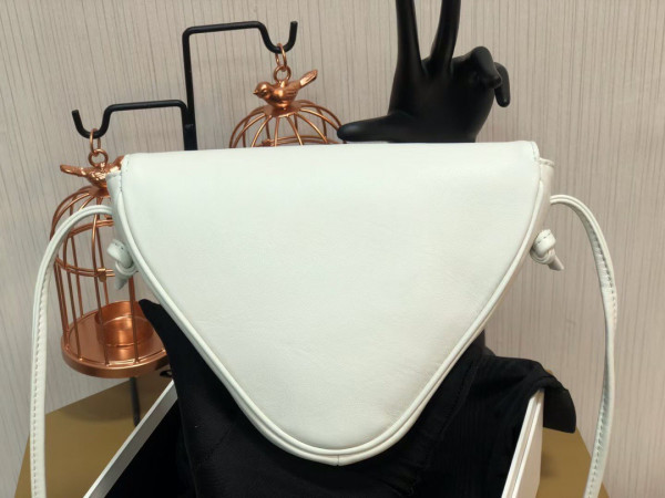 Ce**e triangle bag