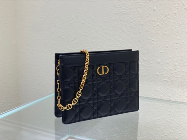 D*or caro zipped pouch with chain