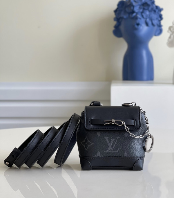 l**is V*t*n mini steamer pouch