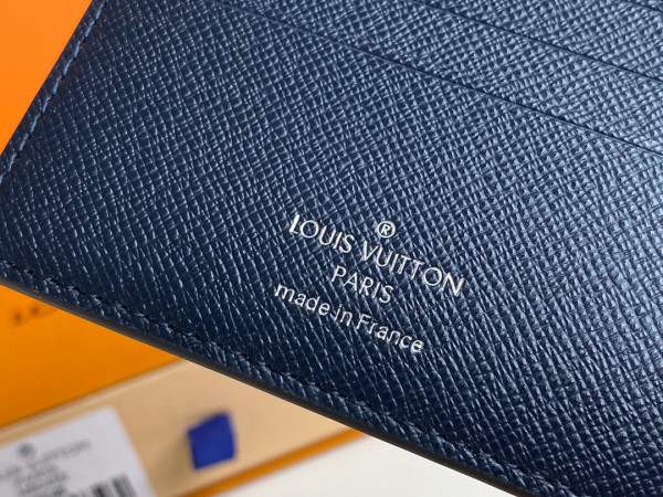 l**is V*t*n multiple wallet
