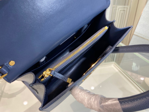 D*or large st honorÉ tote