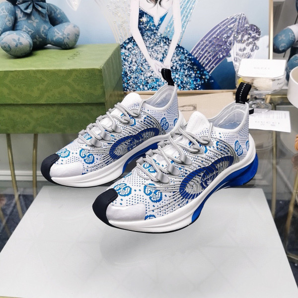 G*u*i run sneaker