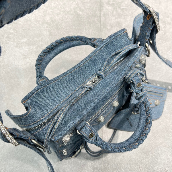 Ba*len*cia*ga neo cagole xs handbag
