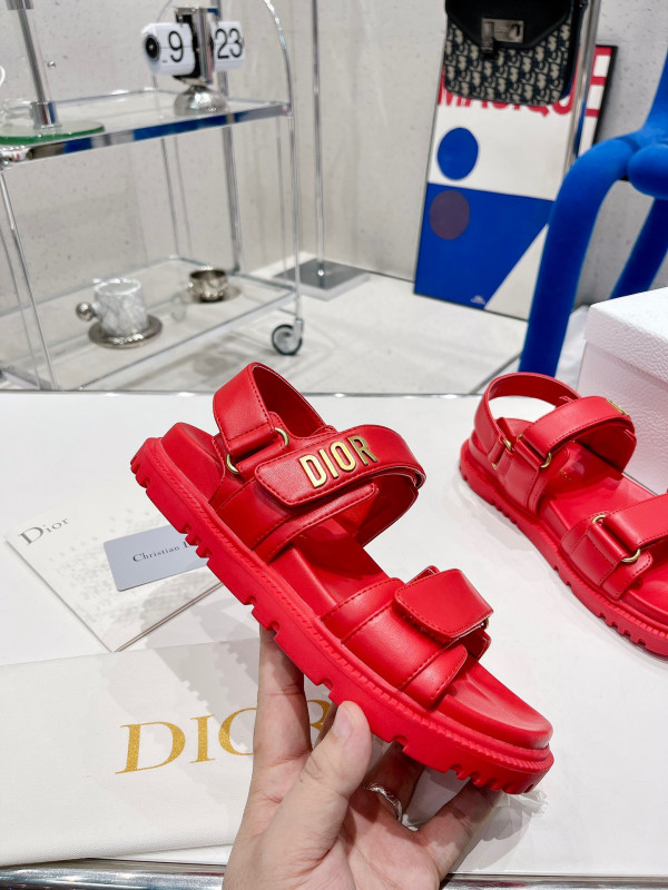 D*oract sandal