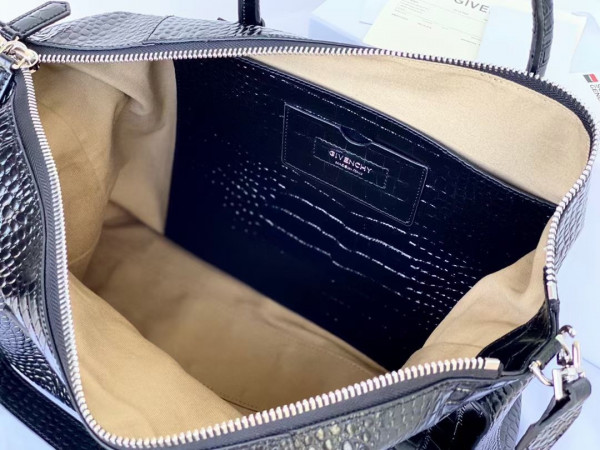 GIVENCHY ANTIGONA SOFT