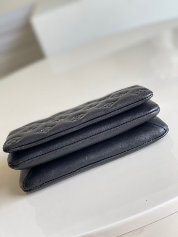 l**is V*t*n pochette coussin