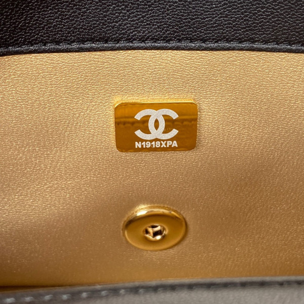 CL FLAP BAG