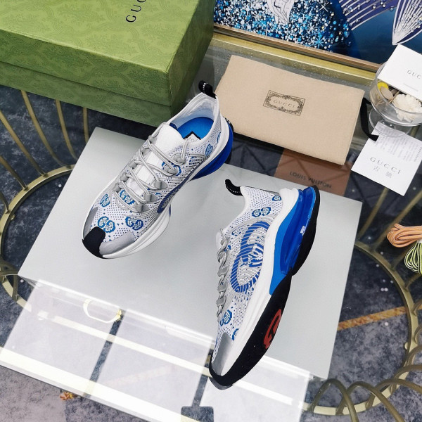 G*u*i run sneaker