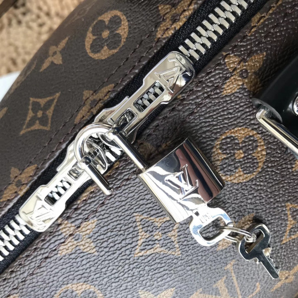 l**is V*t*n keepall 55