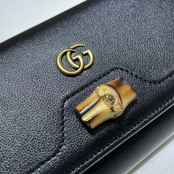G*u*i diana chain wallet with bamboo