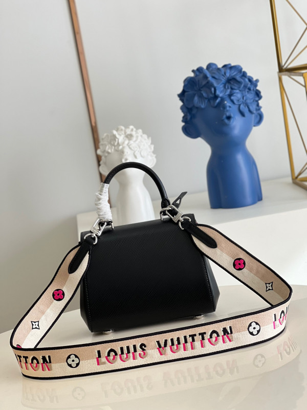 l**is V*t*n cluny mini