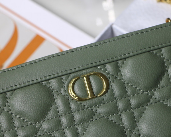 D*or caro zipped pouch with chain