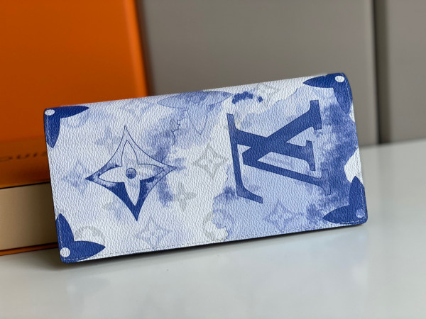 l**is V*t*n brazza wallet