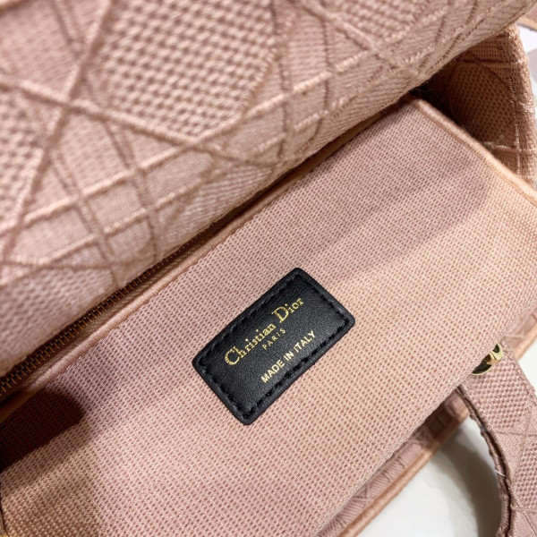 LADY D-LITE EMBROIDERED CANNAGE BAG