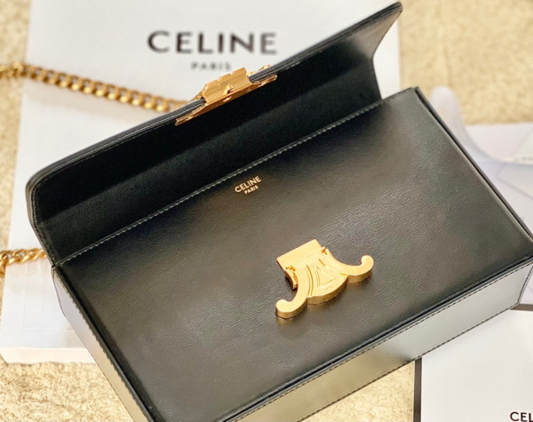 Ce**e chain box triomphe bag in shiny calfskin