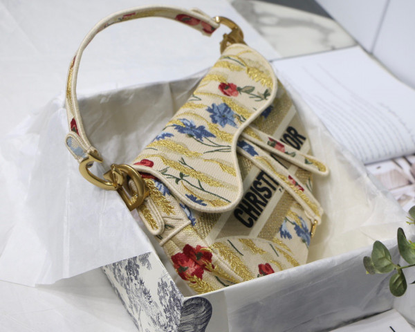 D*or saddle bag