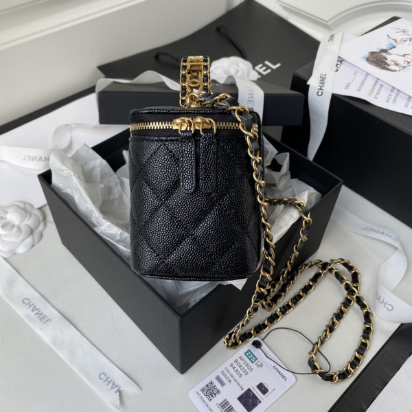 CL VANITY CASE