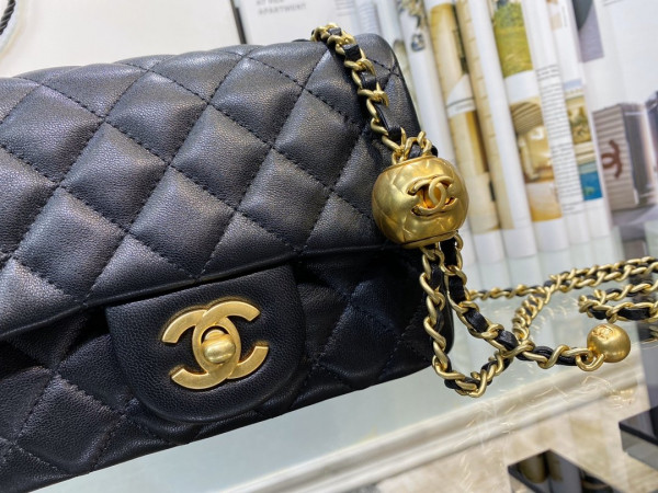 CL MINI FLAP BAG