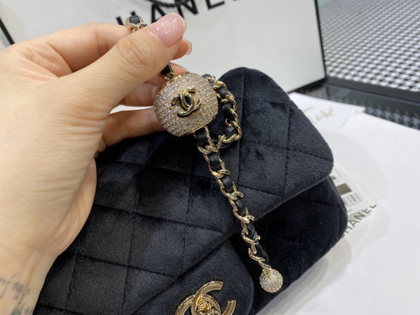 CL FLAP BAG
