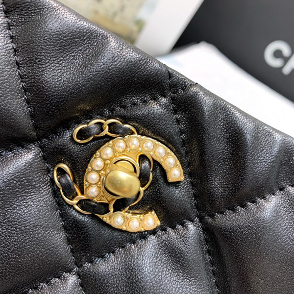 CL HOBO HANDBAG