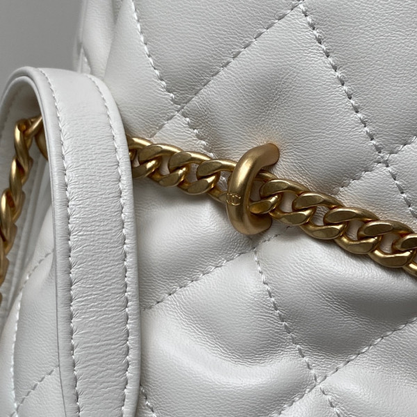 CL BUCKET BAG