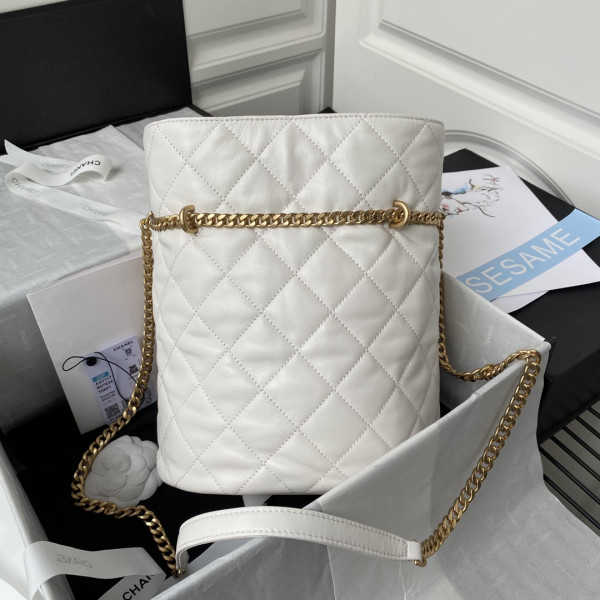 CL BUCKET BAG