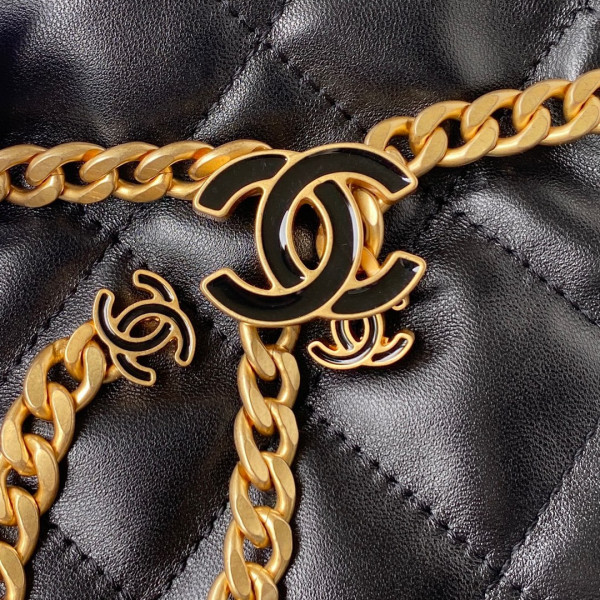 CL BUCKET BAG