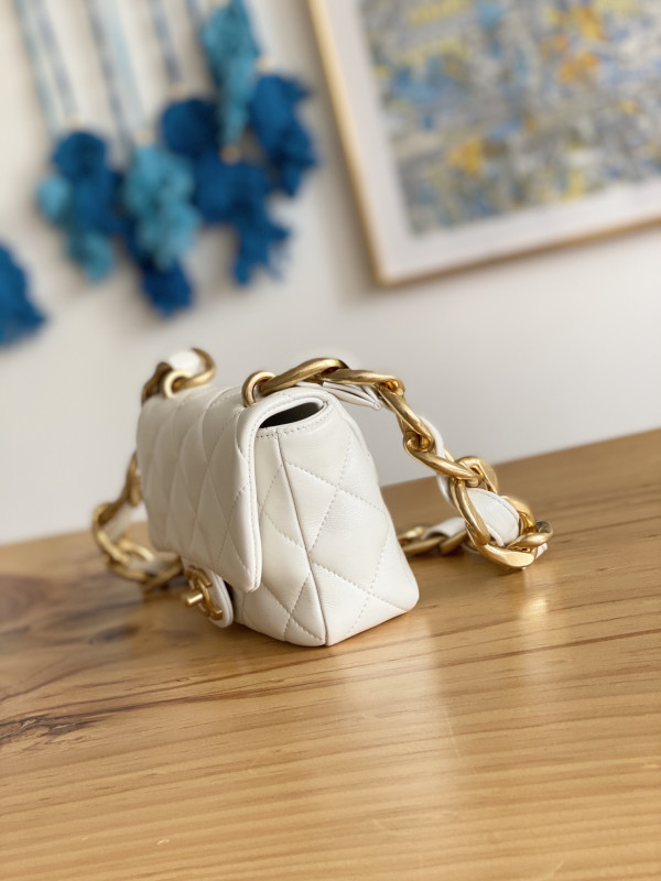 CL MINI FLAP BAG