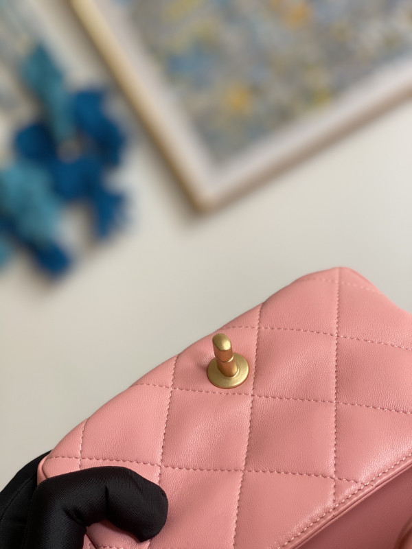 CL MINI FLAP BAG