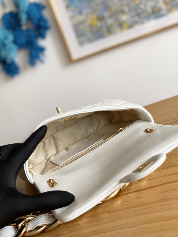 CL SMALL FLAP BAG