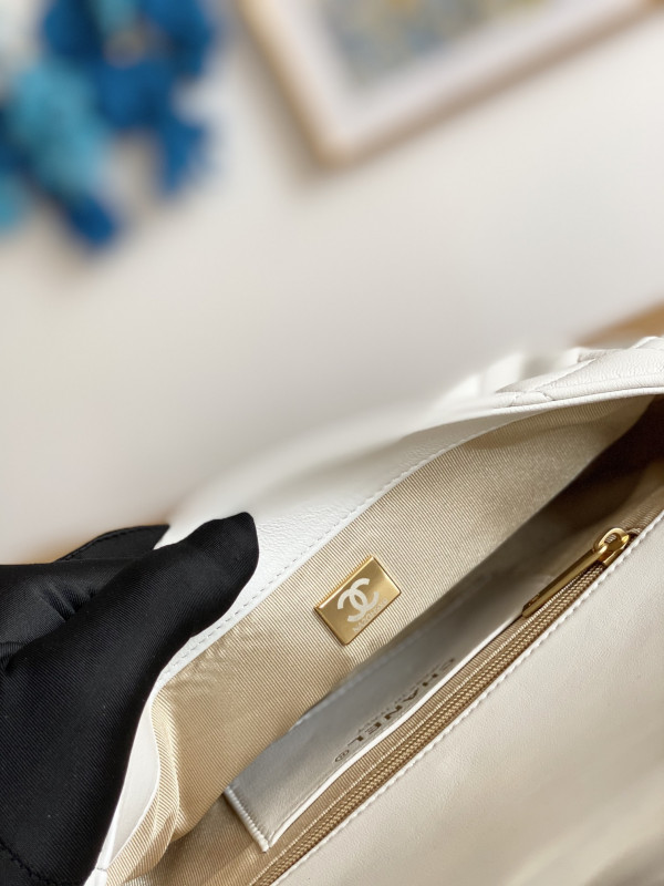 CL SMALL FLAP BAG