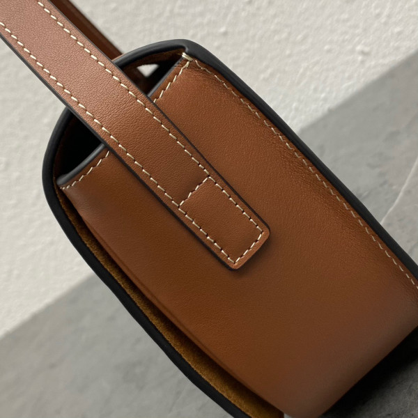 Ce**e folco cuir triomphe