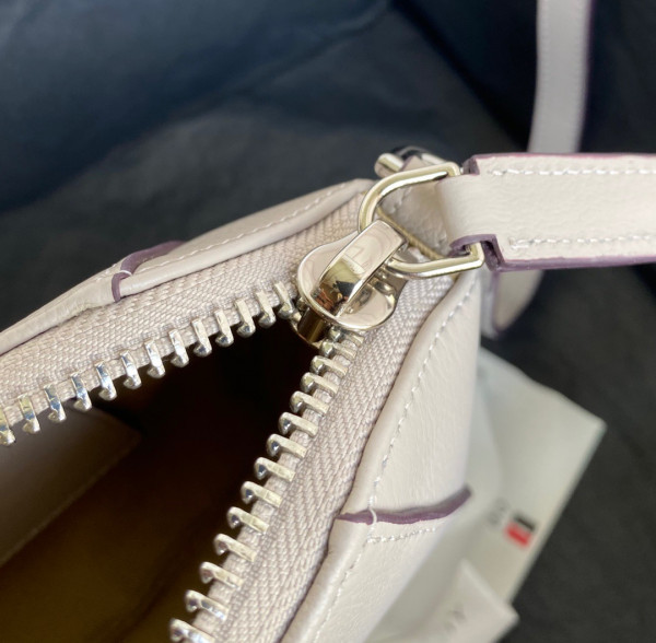 GIVENCHY NANO ANTIGONA
