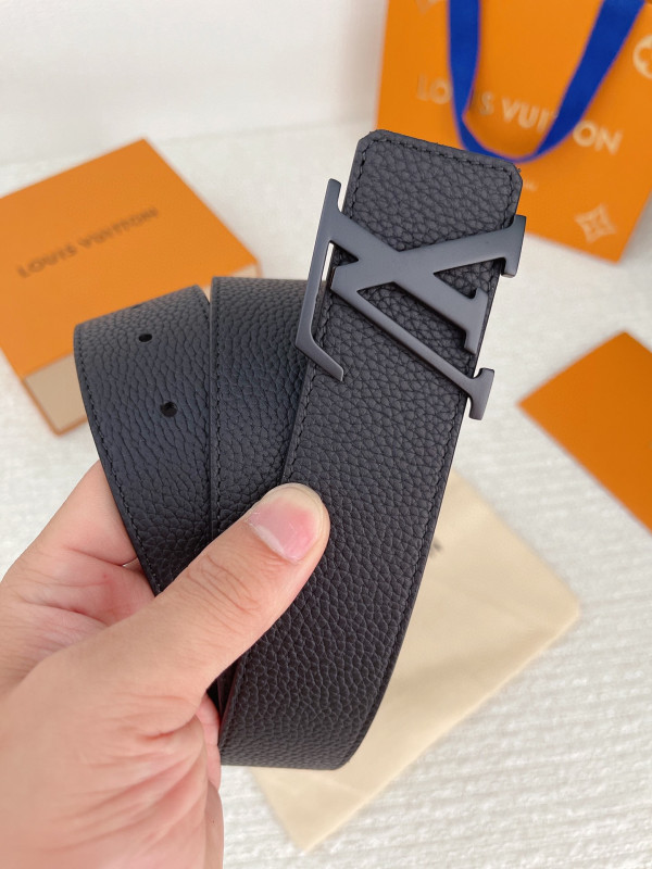 l**is V*t*n belt