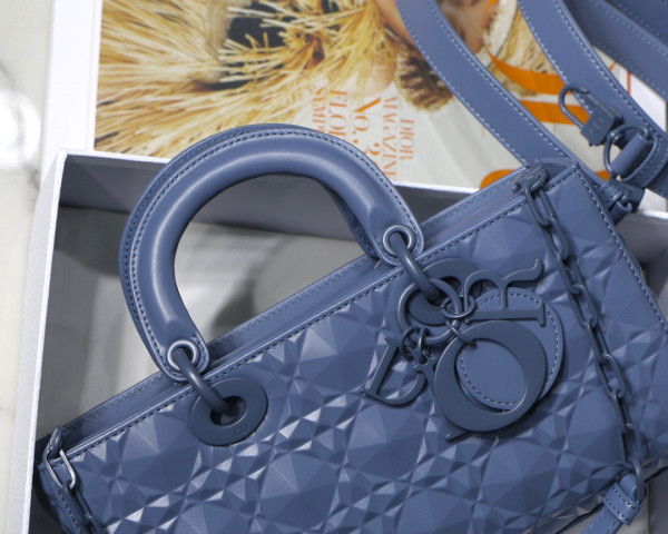 D*or lady d-joy bag