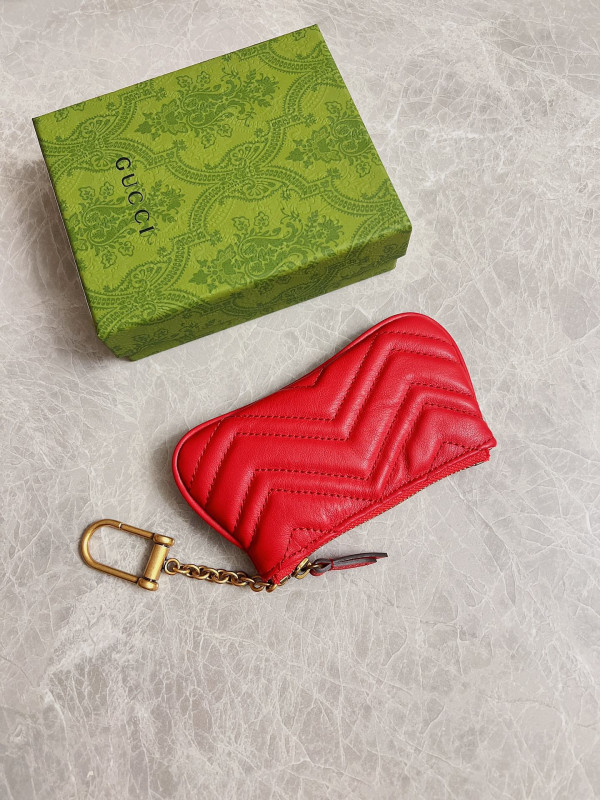 G*u*i gg marmont matelassé key case