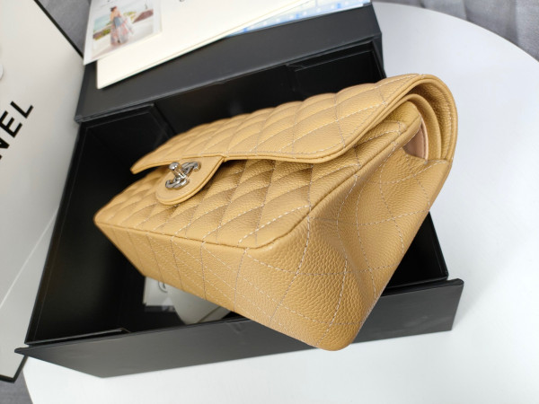 CL CLASSIC HANDBAG