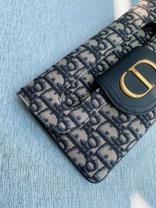 D*ordouble small bag