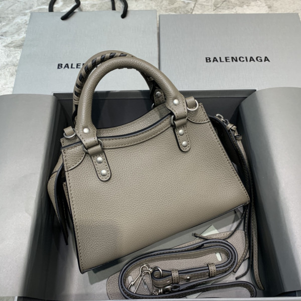 Ba*len*cia*ga neo classic mini top handle bag