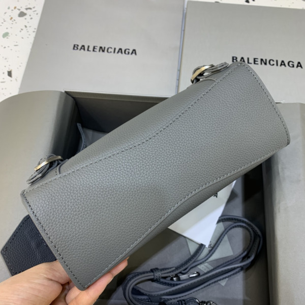 Ba*len*cia*ga neo classic mini top handle bag