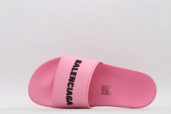 Ba*len*cia*ga pool slide sandal