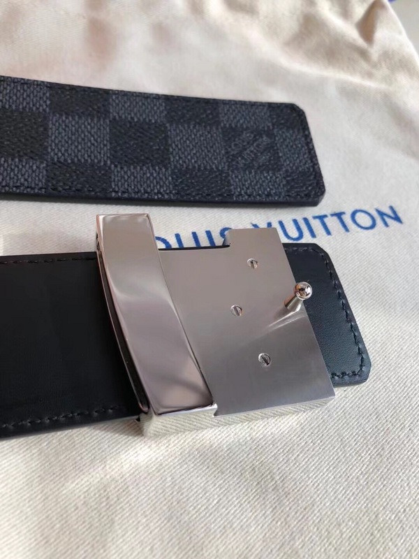 l**is V*t*n belt