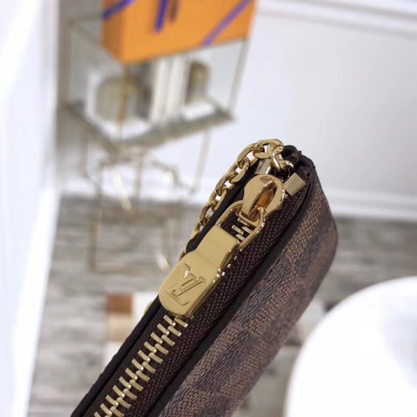 l**is V*t*n coin purse
