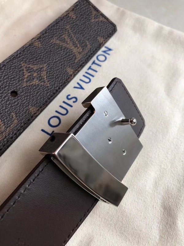 l**is V*t*n belt