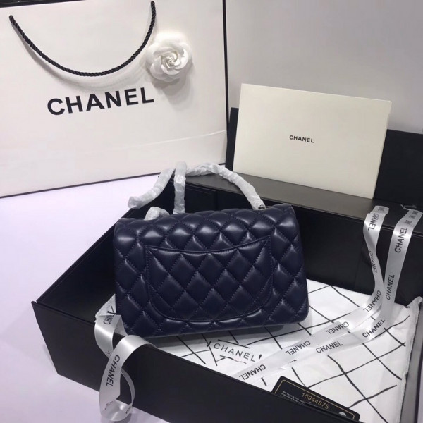 CL Flap Bag Lambskin 20CM