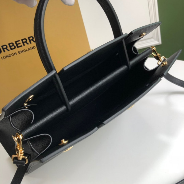 B**rry medium leather title bag